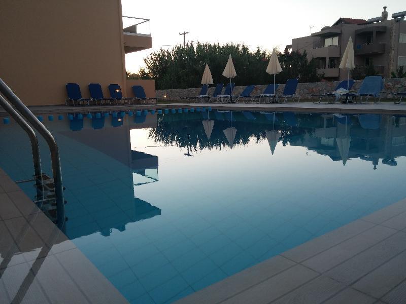 Gerona Mare Apartments Jeráni Haníon Kültér fotó